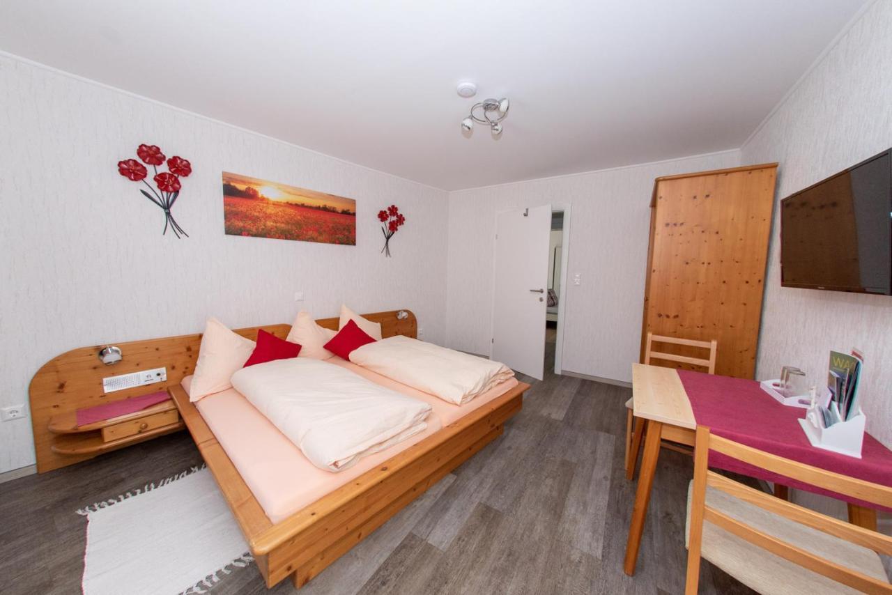 Gaestehaus-Pension Familie Dwars Spitz an der Donau Exteriör bild
